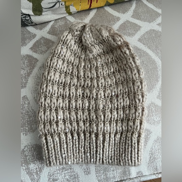 NWOT winter hat - Picture 1 of 2